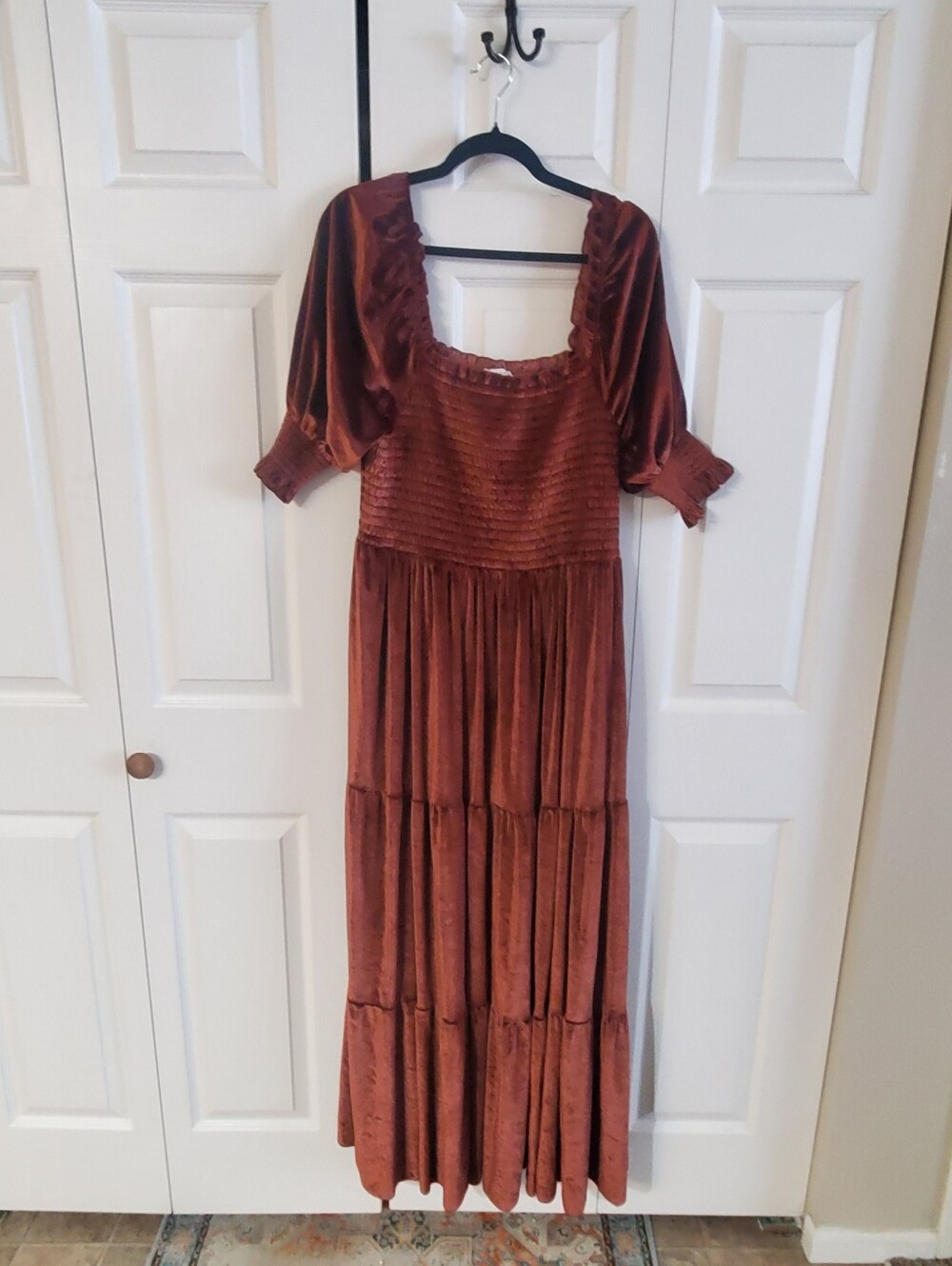 BALTIC BORN BROWN VELVET SMOCKED DRESS. 1XL. TIERED. MAXI DRESS